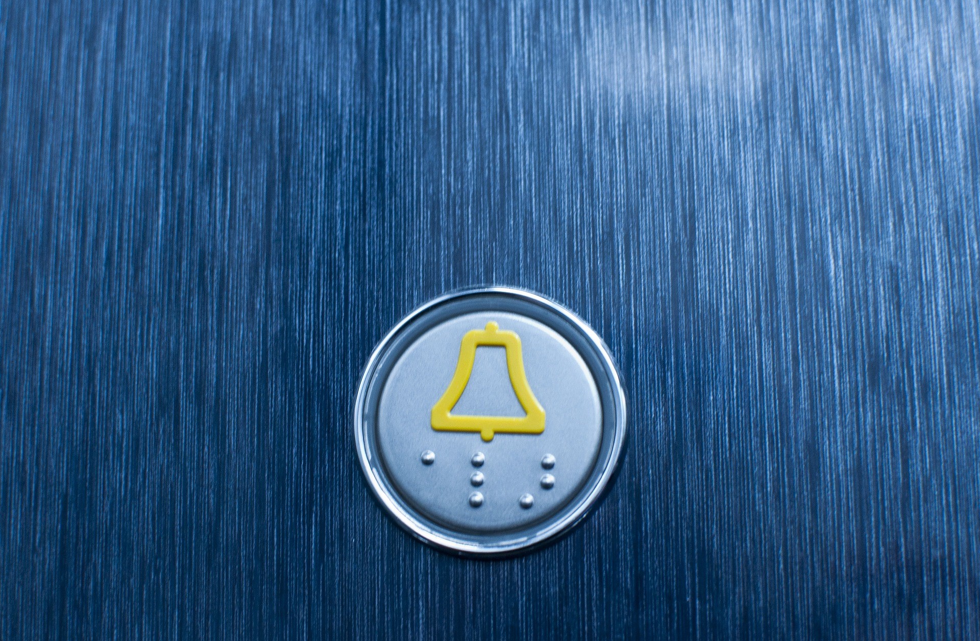 elevator-1207810_1920